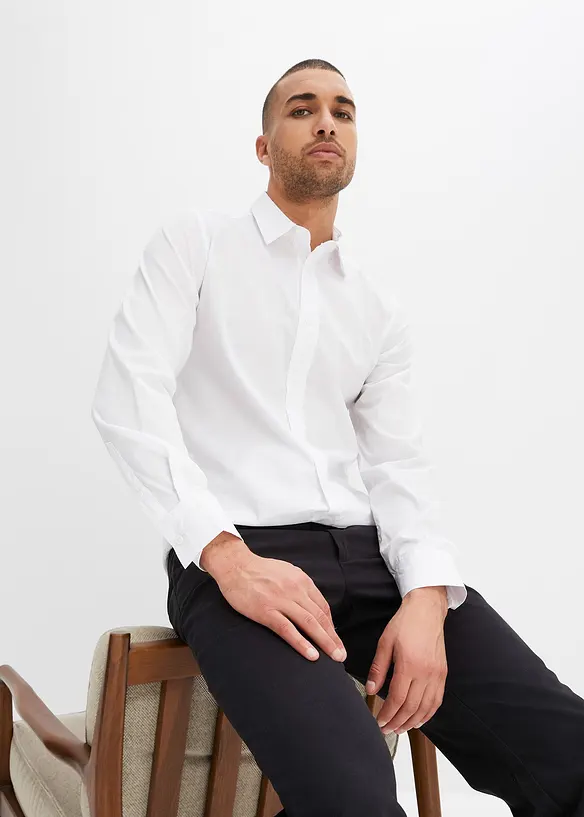 Business-Stretchhemd in Slim Fit in weiß von vorne (im Anschnitt) - bonprix