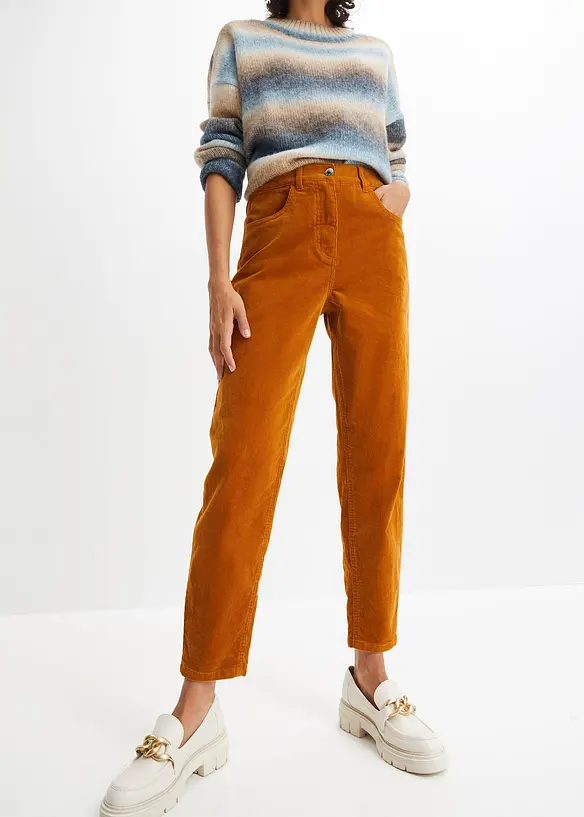Cordhose aus elastischem Baumwoll-Mix in braun von vorne - bonprix