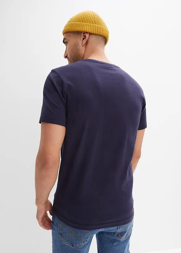 T-Shirt aus reiner Baumwolle, Slim Fit in blau von hinten (im Anschnitt) - bonprix