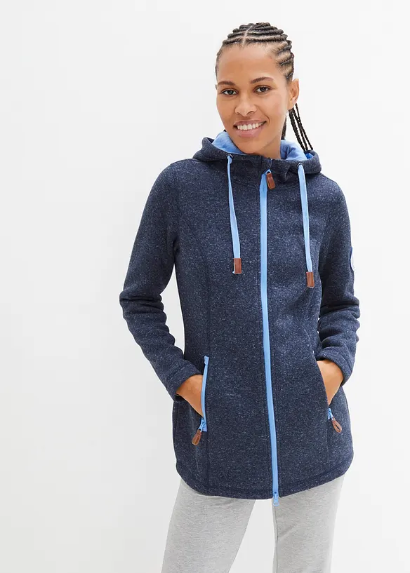 Strickfleecejacke mit Kapuze in blau von vorne (im Anschnitt) - bonprix Strickfleecejacke mit Kapuze in blau von vorne (im Anschnitt) - bonprix