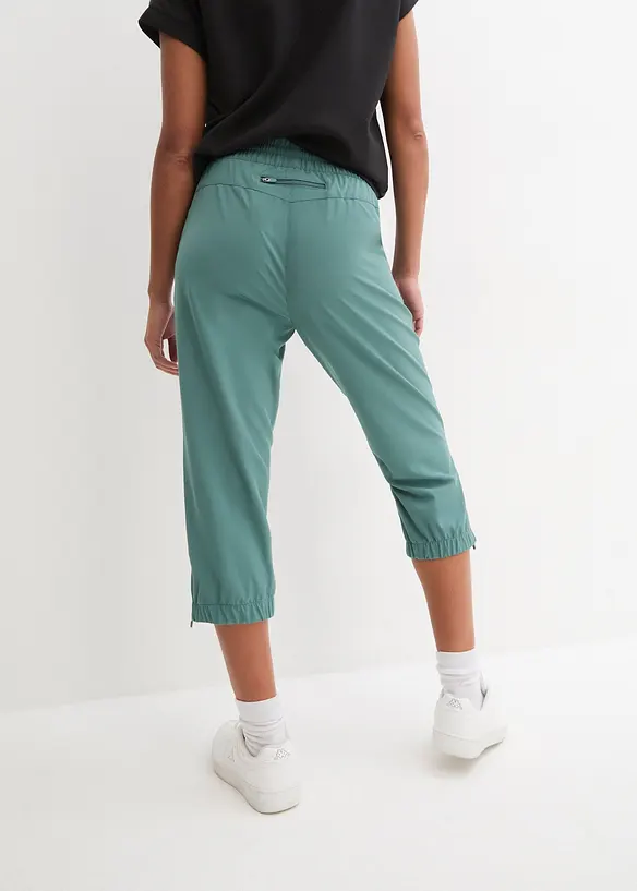 Schnelltrocknende Funktionshose in Capri-Länge in grün von hinten - bonprix Schnelltrocknende Funktionshose in Capri-Länge in grün von hinten - bonprix