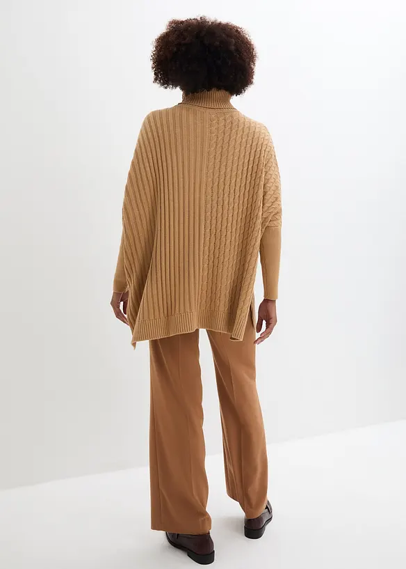 Oversize-Poncho Pullover in beige von hinten (im Anschnitt) - bonprix