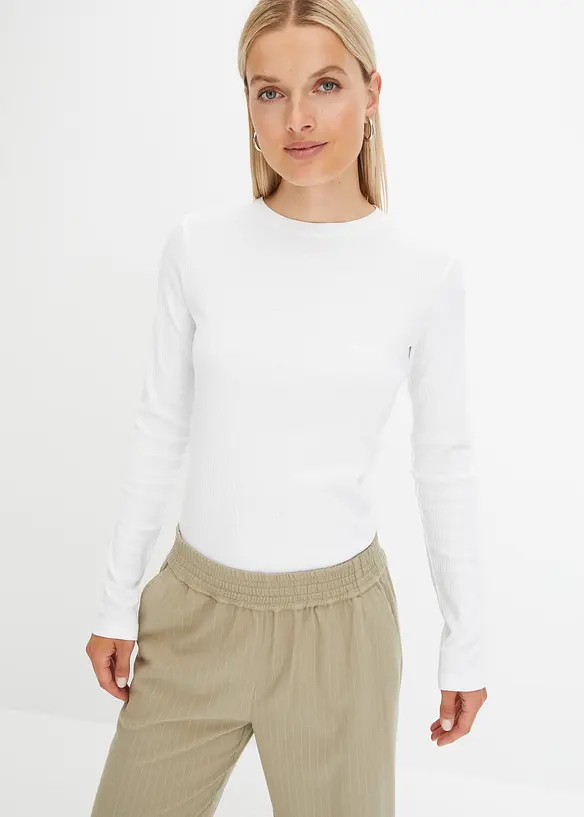Geripptes Langarmshirt aus reiner Baumwolle in weiß von vorne (im Anschnitt) - bonprix Geripptes Langarmshirt aus reiner Baumwolle in weiß von vorne (im Anschnitt) - bonprix