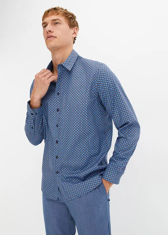 Langarmhemd aus Baumwoll-Popeline in Regular Fit in blau von vorne (im Anschnitt) - bonprix