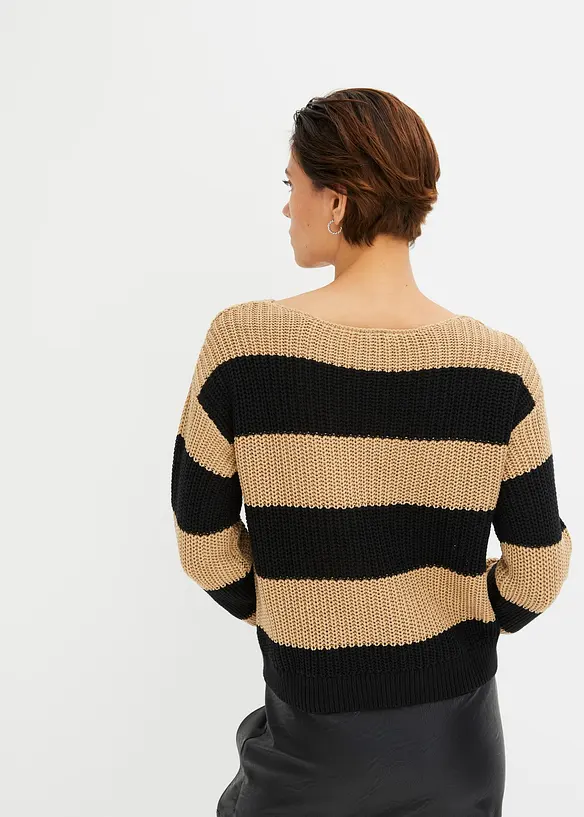 Gestreifter Strickpullover in beige von hinten (im Anschnitt) - bonprix