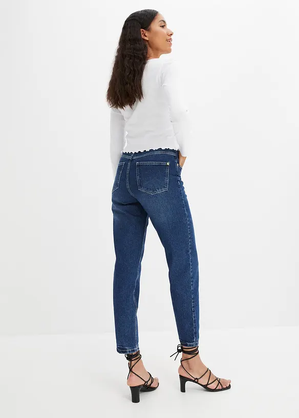Mom Jeans High Waist, cropped in blau von hinten - bonprix