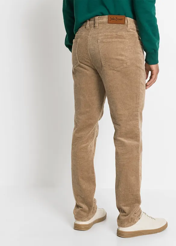 Regular-Fit Cordhose mit Komfortschnitt, Straight in braun von hinten - bonprix