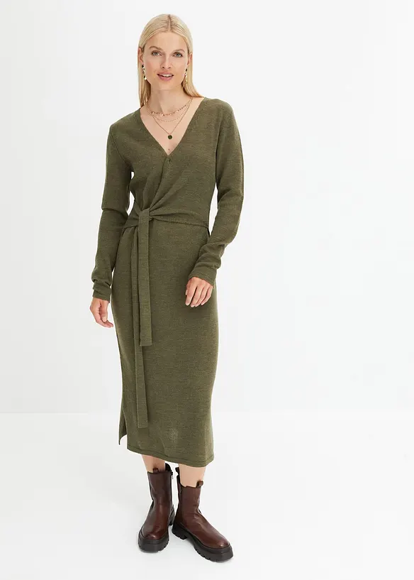 Midi-Strickkleid in grün von vorne (Totalaufnahme) - bonprix