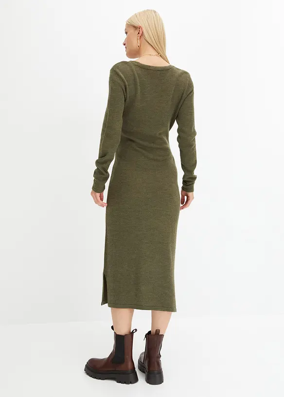 Midi-Strickkleid in grün von hinten (Totalaufnahme) - bonprix