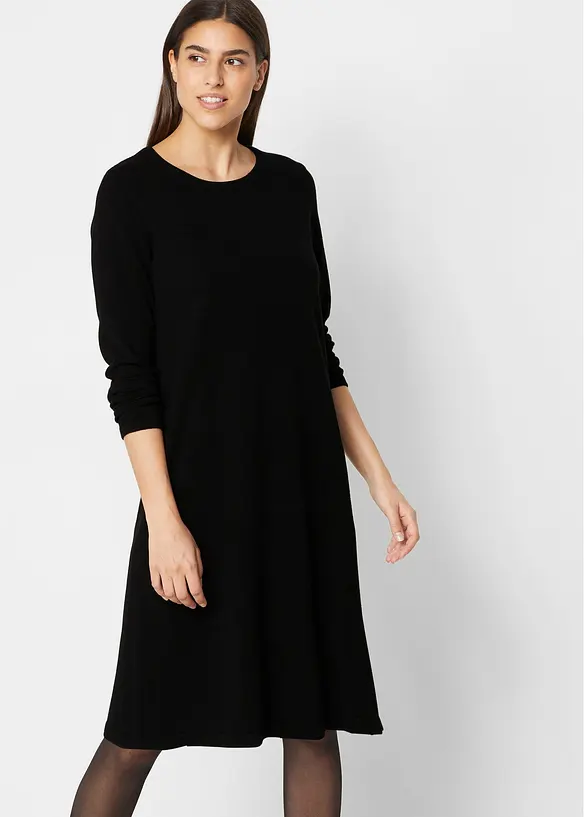 Strickkleid mit recycelter Baumwolle in schwarz von vorne (Totalaufnahme) - bonprix Strickkleid mit recycelter Baumwolle in schwarz von vorne (Totalaufnahme) - bonprix
