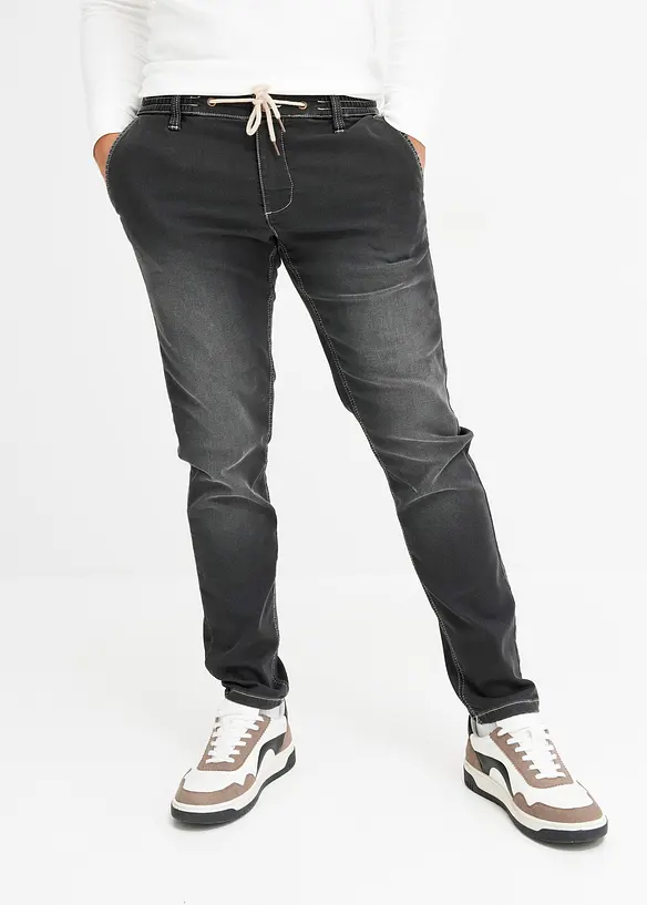 Regular-Fit Jeans-Jogger mit Dehnbund, Tapered in schwarz von vorne - bonprix