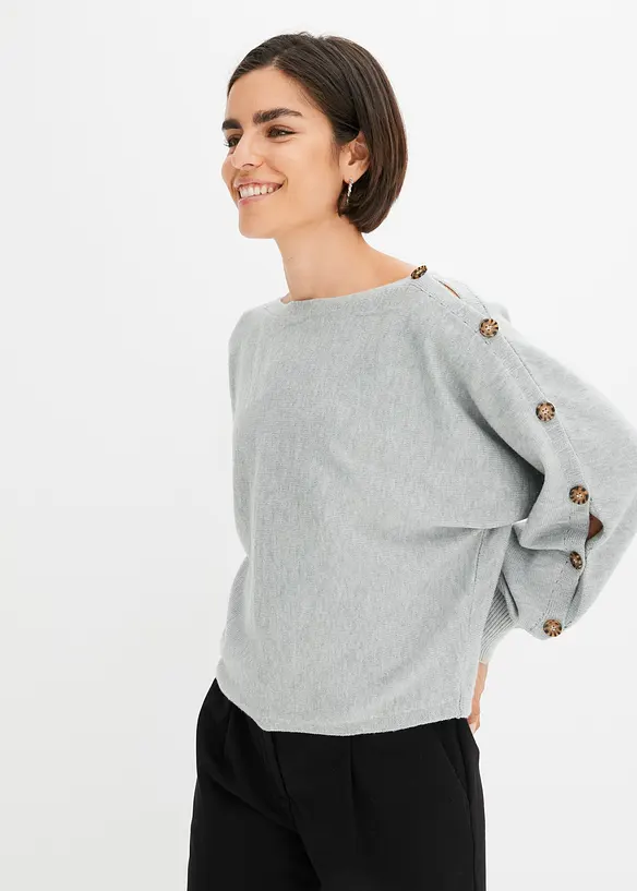 Pullover mit Knopfdetails in grau von vorne (im Anschnitt) - bonprix
