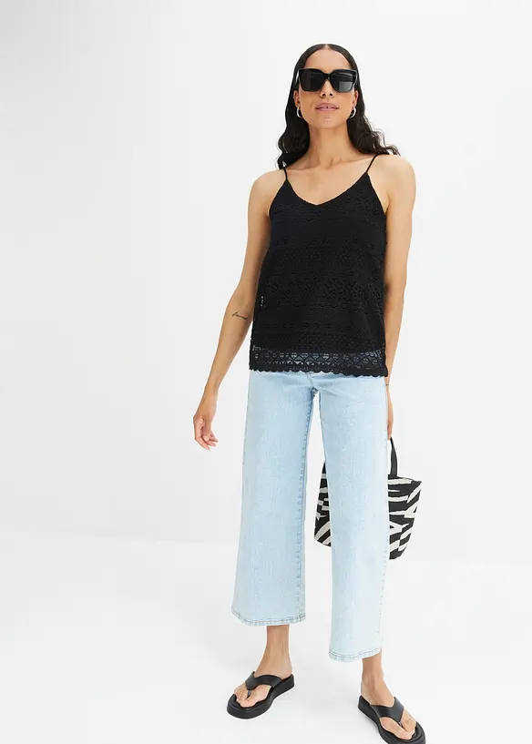 Top aus Spitze in schwarz im Look von vorne (Totalaufnahme) - bonprix