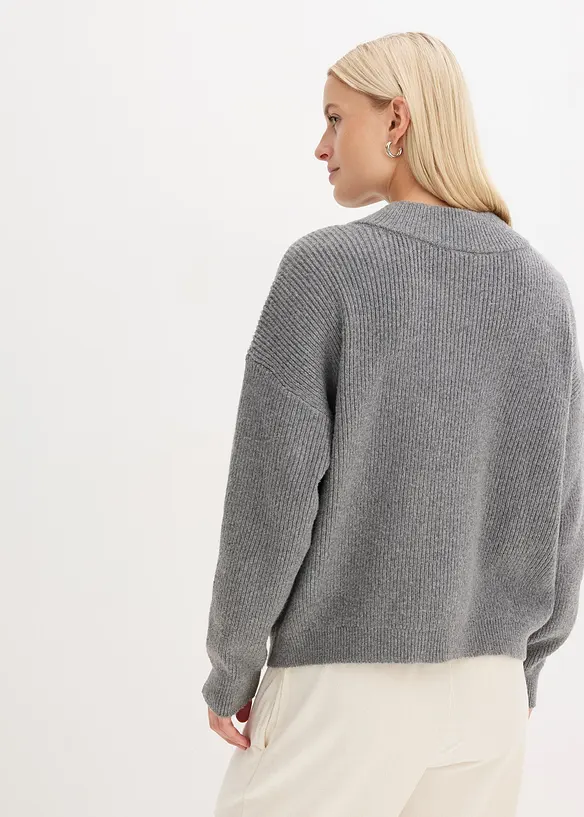 Oversize-Strickjacke in grau von hinten (im Anschnitt) - bonprix