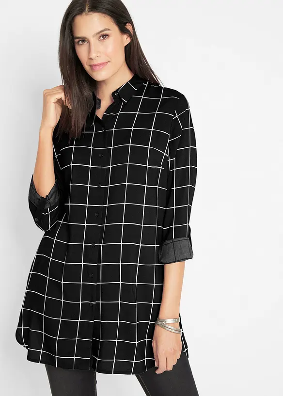 Karierte Longbluse mit Taschen in schwarz von vorne (im Anschnitt) - bonprix Karierte Longbluse mit Taschen in schwarz von vorne (im Anschnitt) - bonprix
