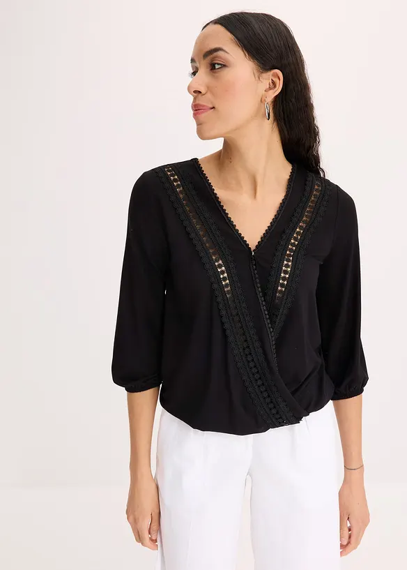 3/4-Arm Shirt mit Spitze in Wickeloptik in schwarz von vorne (im Anschnitt) - bonprix 3/4-Arm Shirt mit Spitze in Wickeloptik in schwarz von vorne (im Anschnitt) - bonprix