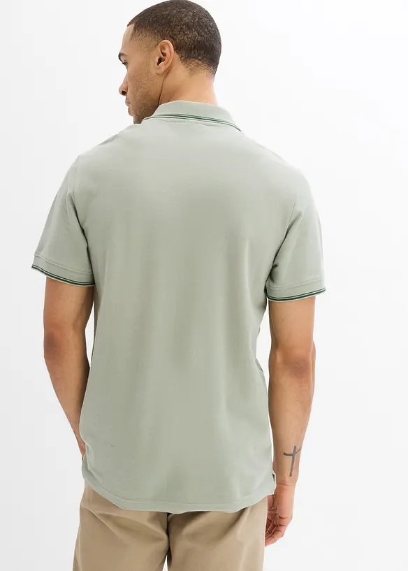 Poloshirt aus robustem Piqué in grün von hinten (im Anschnitt) - bonprix