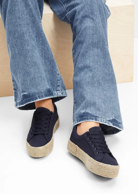 Plateau-Sneaker aus Baumwoll-Canvas in blau - bonprix