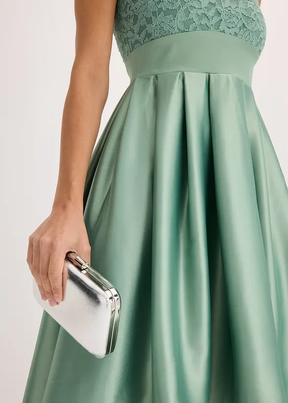 Vokuhila-Kleid aus glänzendem Satin mit Spitze in grün (Detailaufnahme) - bonprix