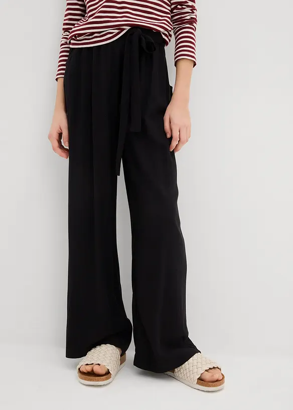 Palazzo-Hose aus softer Viskose in schwarz von vorne - bonprix