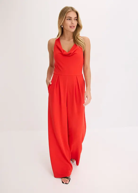 Jumpsuit mit Wasserfallausschnitt in rot von vorne (Totalaufnahme) - bonprix Jumpsuit mit Wasserfallausschnitt in rot von vorne (Totalaufnahme) - bonprix