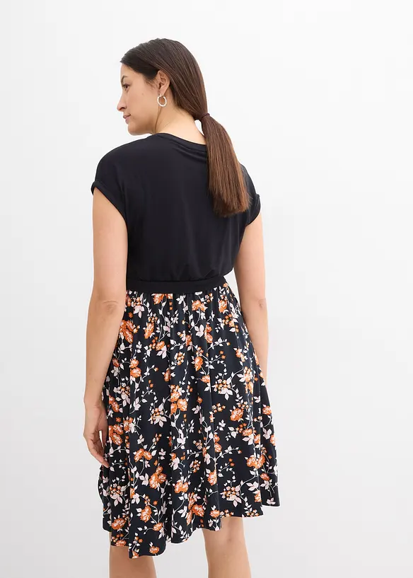 2-in-1 Umstands- und Stillkleid mit Taschen in schwarz von hinten (Totalaufnahme) - bonprix 2-in-1 Umstands- und Stillkleid mit Taschen in schwarz von hinten (Totalaufnahme) - bonprix