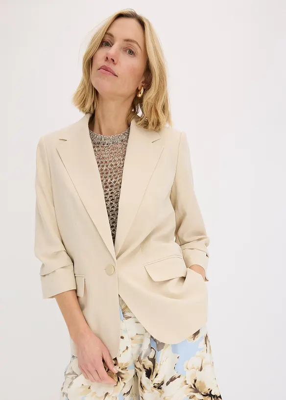 Lockerer 3/4-Arm-Blazer aus Viskose in beige von vorne (im Anschnitt) - bonprix