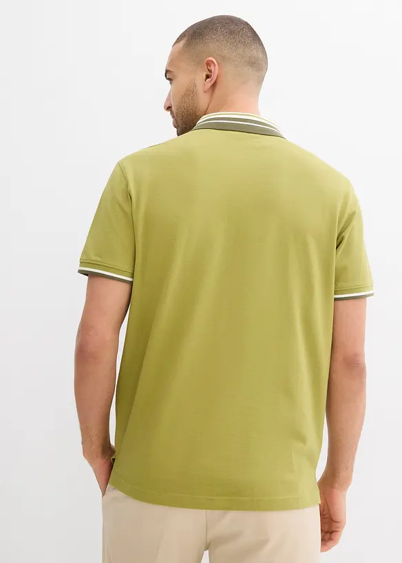 Poloshirt aus robustem Piqué in grün von hinten (im Anschnitt) - bonprix