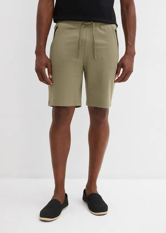 Sweat-Bermuda mit Reißverschlusstaschen in Regular Fit in grün von vorne - bonprix