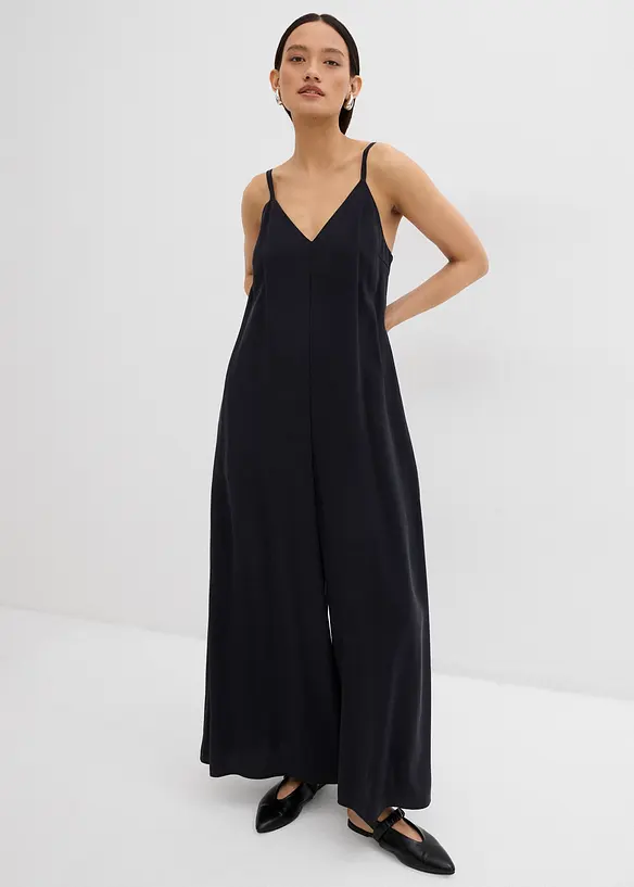 Jumpsuit mit verstellbaren Trägern aus Viskose-Mix in schwarz von vorne (Totalaufnahme) - bonprix