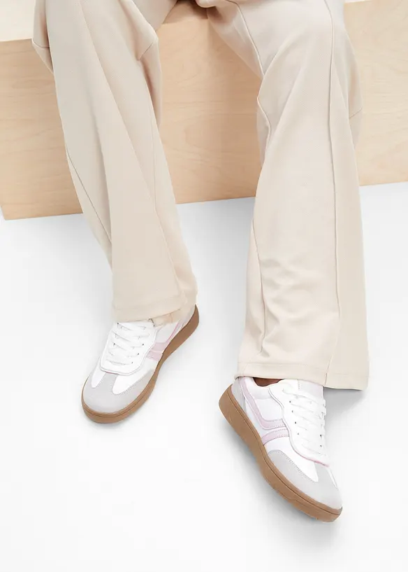 Sneaker im Retrolook in weiß - bonprix