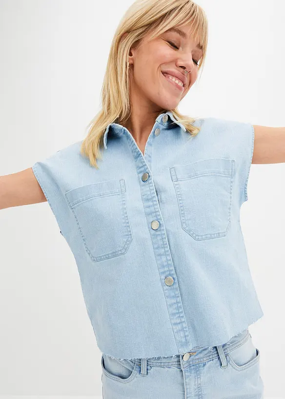 Kurze Boxy-Jeansbluse in blau von vorne (im Anschnitt) - bonprix Kurze Boxy-Jeansbluse in blau von vorne (im Anschnitt) - bonprix