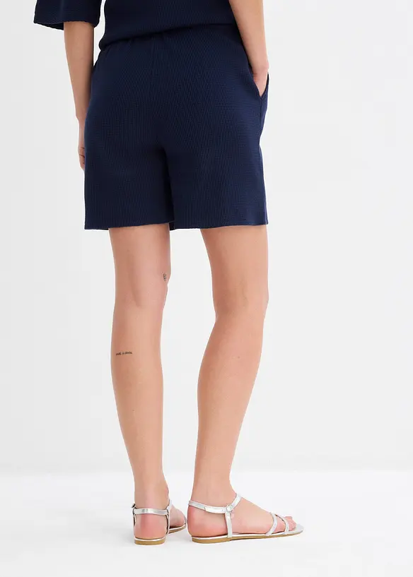 Strukturshorts aus reiner Baumwolle in blau von hinten - bonprix