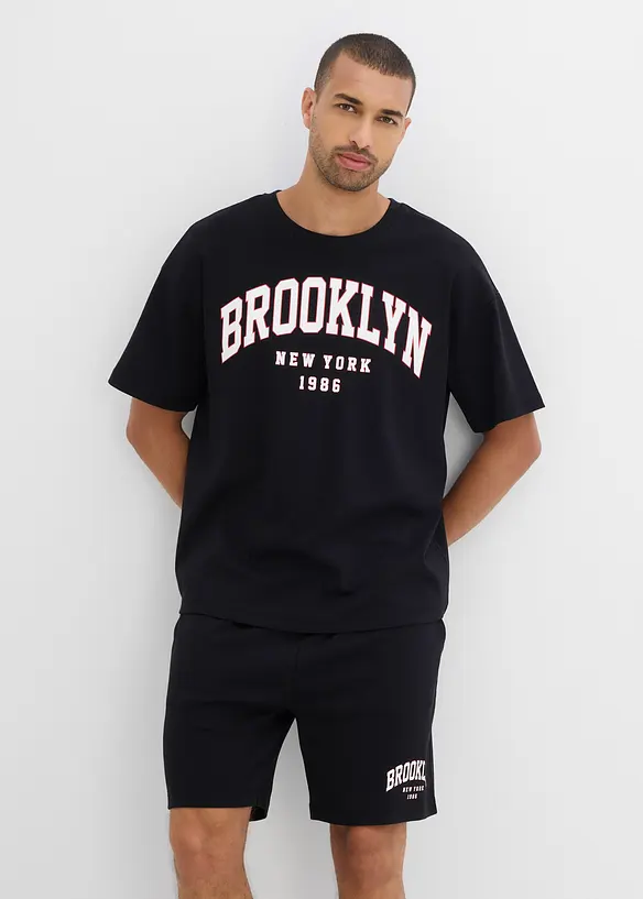 T-Shirt und Shorts (2-tlg.Set) in schwarz von vorne (Totalaufnahme) - bonprix T-Shirt und Shorts (2-tlg.Set) in schwarz von vorne (Totalaufnahme) - bonprix