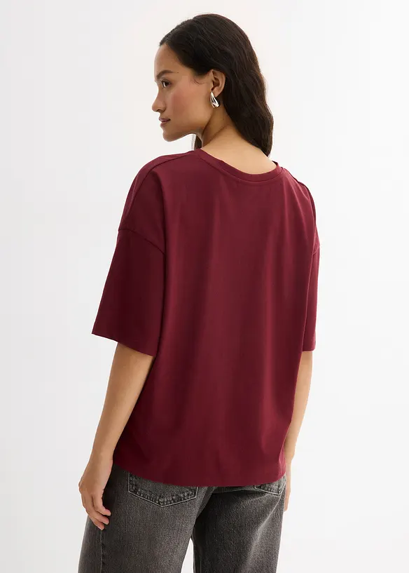 Oversized T-Shirt in rot von hinten (im Anschnitt) - bonprix