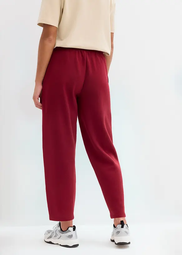 Barrel-Sweathose aus reiner Bio-Baumwolle in rot von hinten - bonprix Barrel-Sweathose aus reiner Bio-Baumwolle in rot von hinten - bonprix