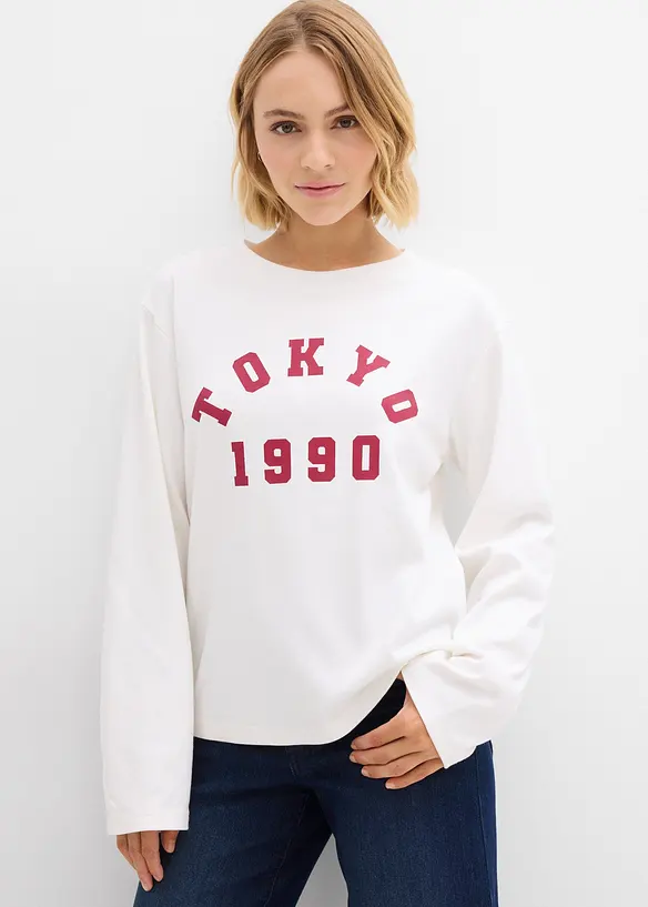Lockeres Langarmshirt aus reiner Bio-Baumwolle in weiß von vorne (im Anschnitt) - bonprix