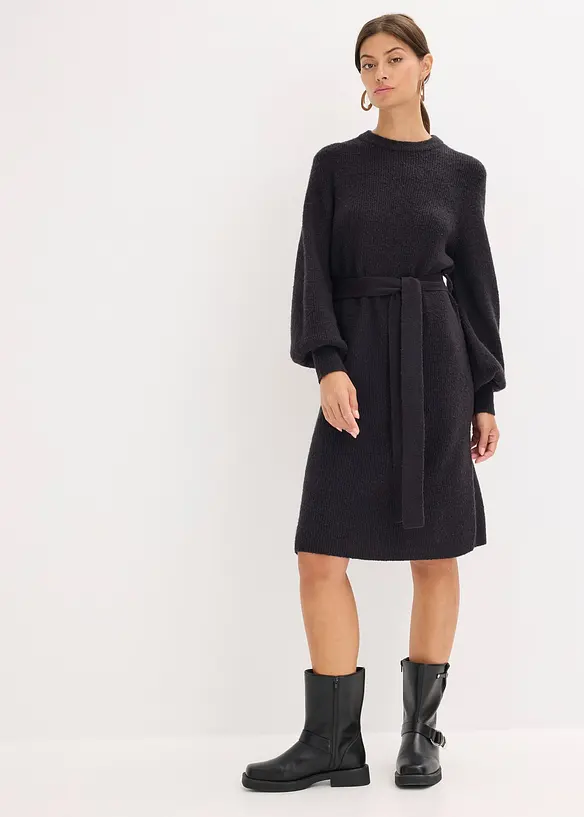 Strickkleid in schwarz von vorne (Totalaufnahme) - bonprix Strickkleid in schwarz von vorne (Totalaufnahme) - bonprix
