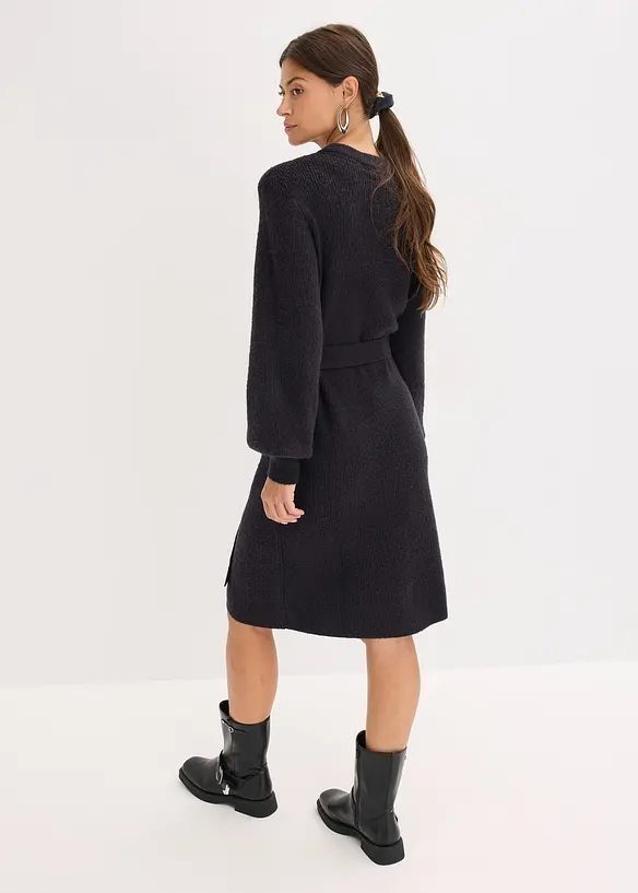Strickkleid in schwarz von hinten (Totalaufnahme) - bonprix Strickkleid in schwarz von hinten (Totalaufnahme) - bonprix