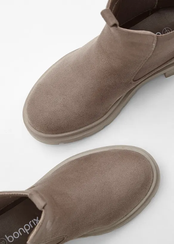 Chelsea-Boots mit Profilsohle in braun - bonprix