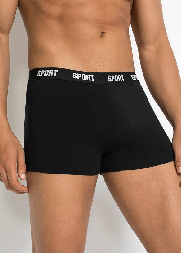 Boxershorts eng mit Baumwolle (3er Pack) in schwarz von vorne - bonprix