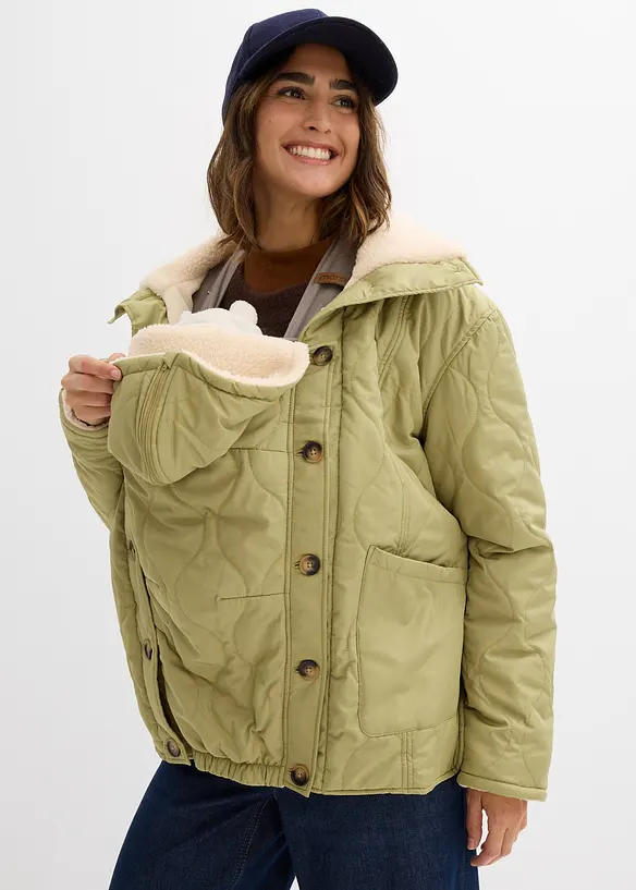 3-in-1 Leichte Umstandsjacke mit Teddyfutter und Trageeinsatz in grün von vorne (im Anschnitt) - bonprix