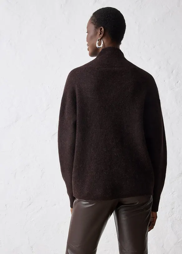 Pullover aus weichem Alpaka Woll-Mix in braun von hinten (im Anschnitt) - bonprix Pullover aus weichem Alpaka Woll-Mix in braun von hinten (im Anschnitt) - bonprix