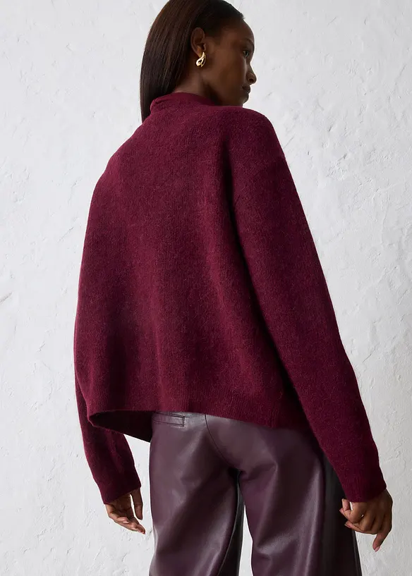 Strickjacke aus wärmendem Alpaka-Mix in rot von hinten (im Anschnitt) - bonprix