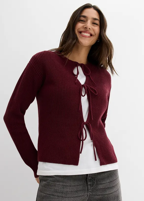 Strickjacke mit Schleifen-Detail in rot von vorne (im Anschnitt) - bonprix Strickjacke mit Schleifen-Detail in rot von vorne (im Anschnitt) - bonprix