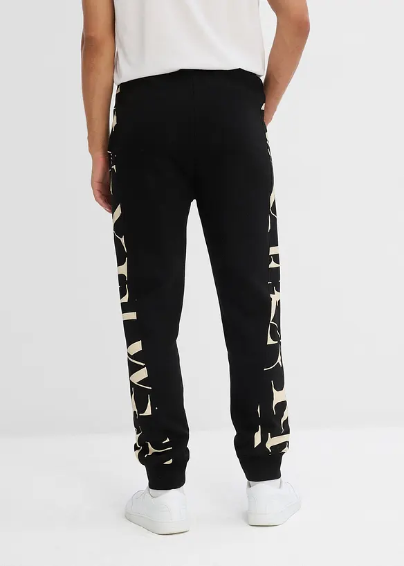 Jogginghose, Regular Fit in schwarz von hinten - bonprix