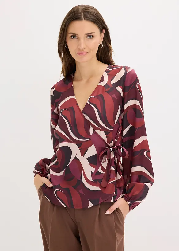 Wickelbluse aus fließendem Satin in rot von vorne (im Anschnitt) - bonprix Wickelbluse aus fließendem Satin in rot von vorne (im Anschnitt) - bonprix