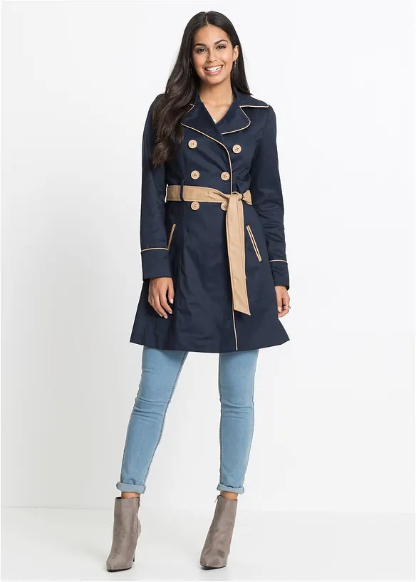 Trenchcoat in A-Linie in blau von vorne (Totalaufnahme) - bonprix