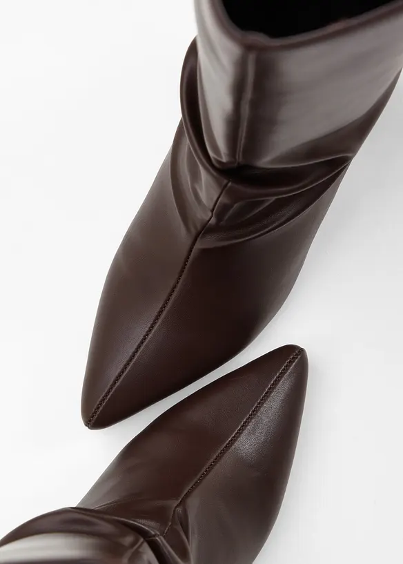 Stiefel in braun - bonprix Stiefel in braun - bonprix