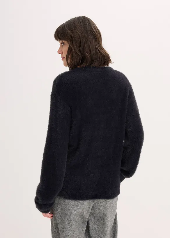 Pullover in Plüsch-Optik mit softer Viskose in schwarz von hinten (im Anschnitt) - bonprix Pullover in Plüsch-Optik mit softer Viskose in schwarz von hinten (im Anschnitt) - bonprix